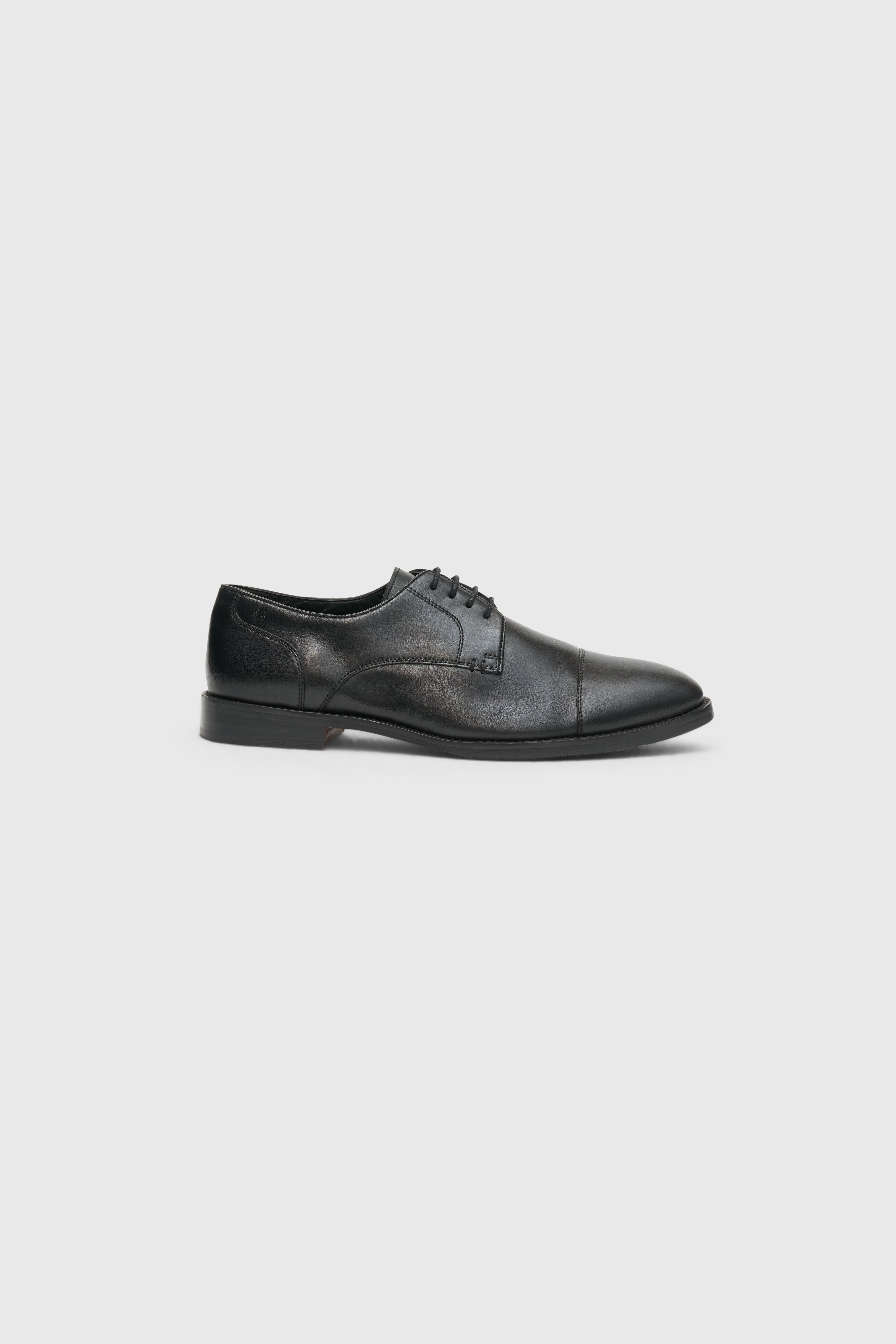 Black Captoe Shoes